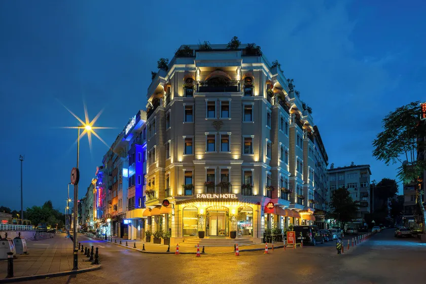 Rayelin Hotel Old Town - Image 1