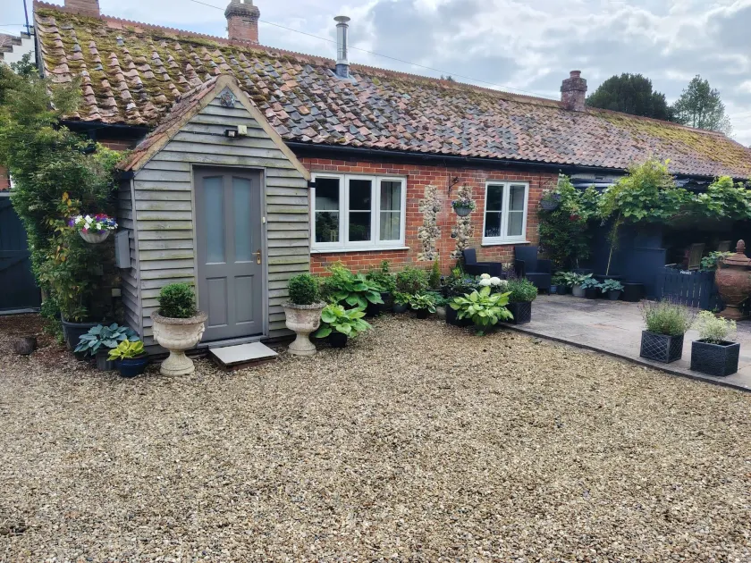 Cosy Cottage - Image 1