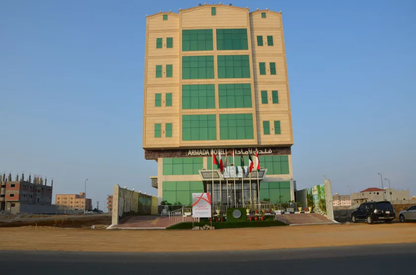 Golden Armada Hotel - Image 1