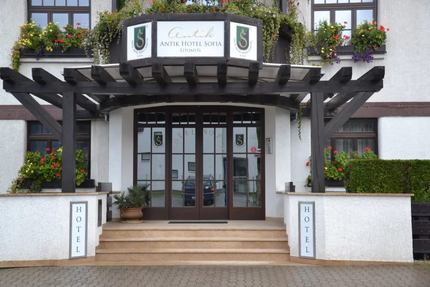 Antik Hotel & Galerie Sofia - Image 1