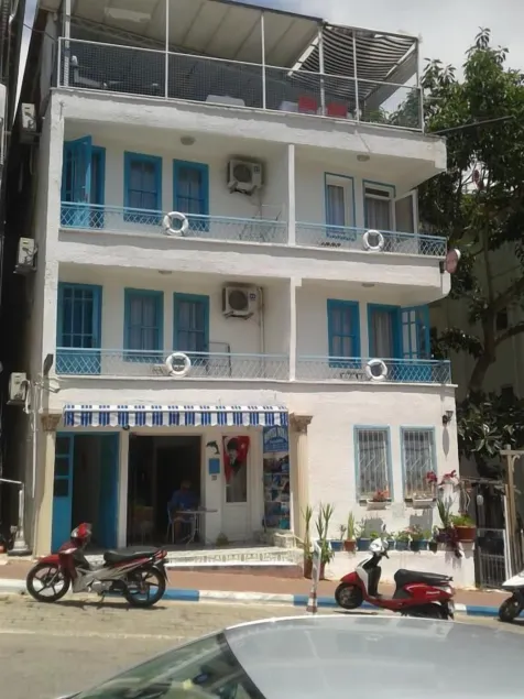 Hotel Nisa - Image 1