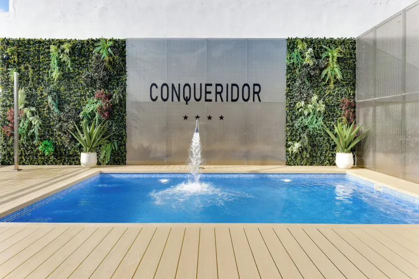 Hotel Conqueridor - Image 1