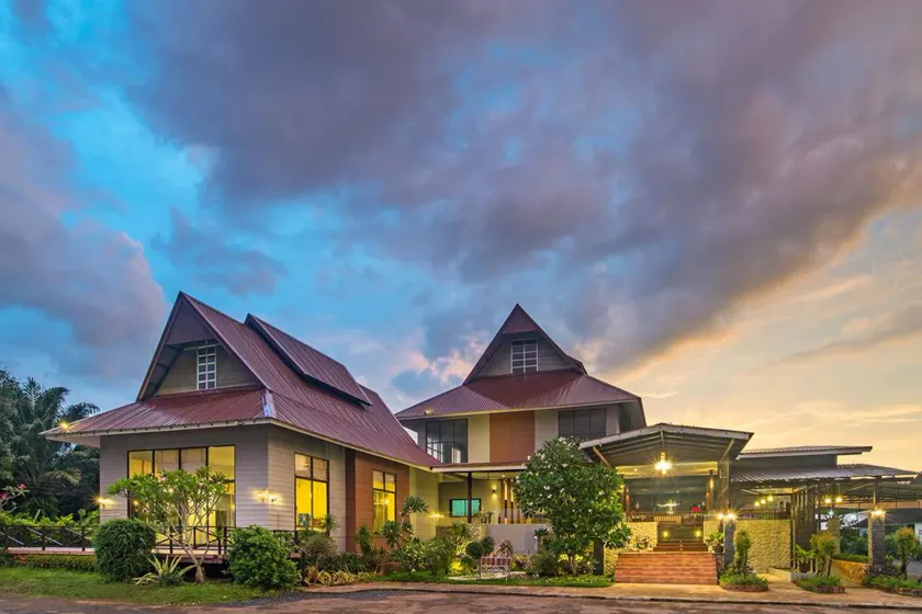 Krabi Home Town Boutique - Image 1