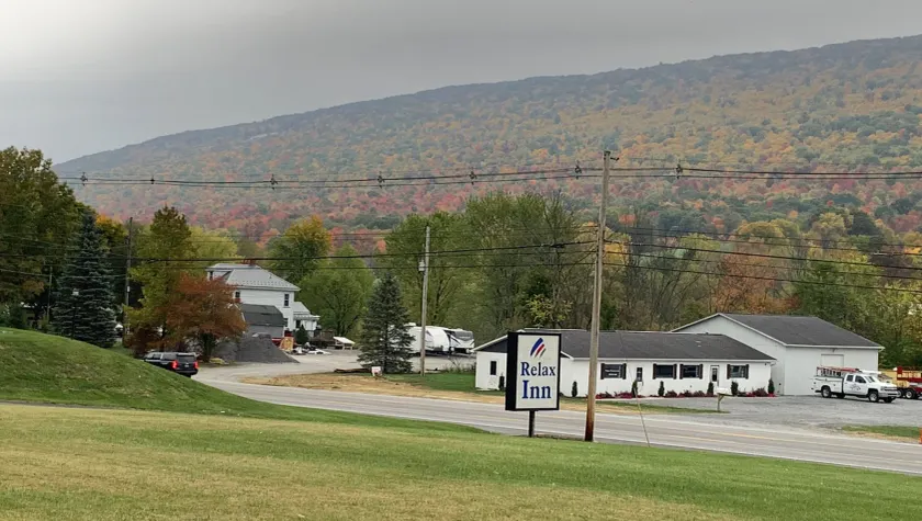 Relax Inn Altoona - Image 1