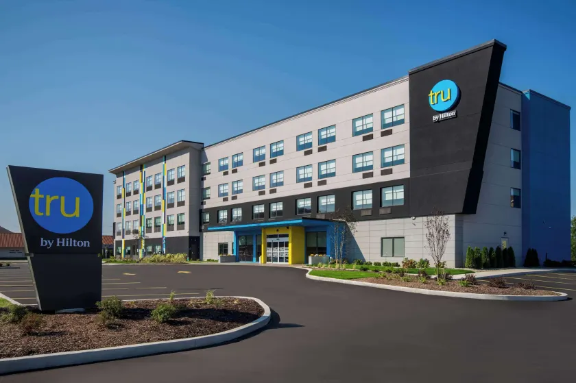 Tru By Hilton Merrillville - Image 1