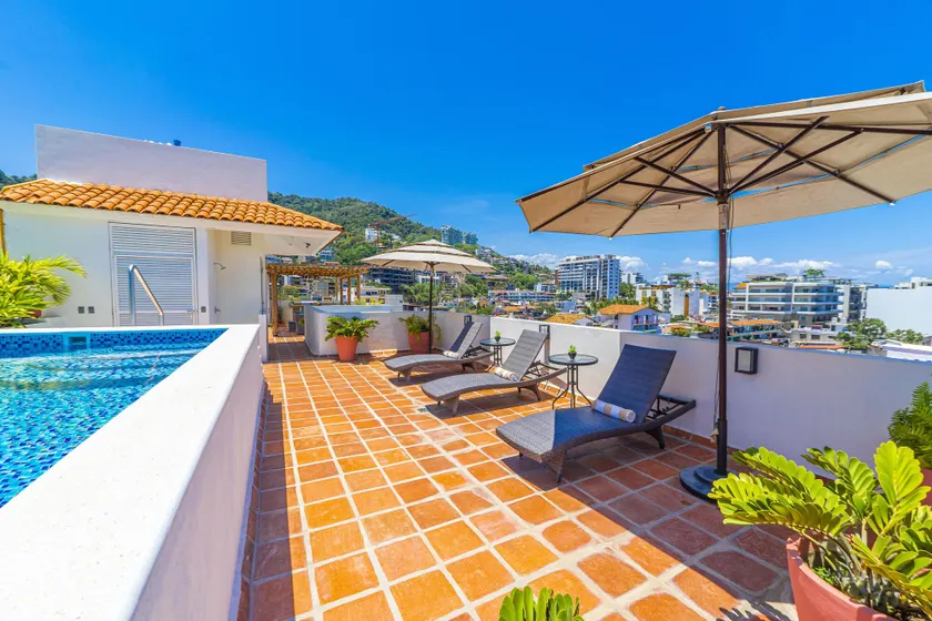 Tres Marias Luxury Suites - Adults Only - Image 1