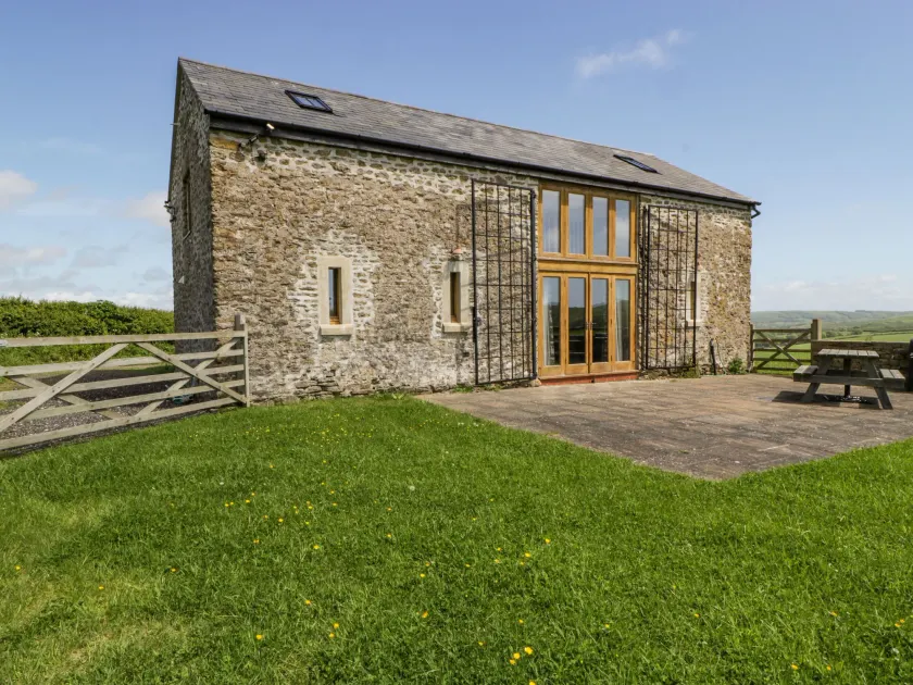 Warehams Barn - Image 1