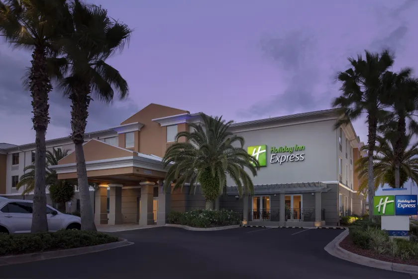 Holiday Inn Express Jacksonville Beach by IHG - Image 1