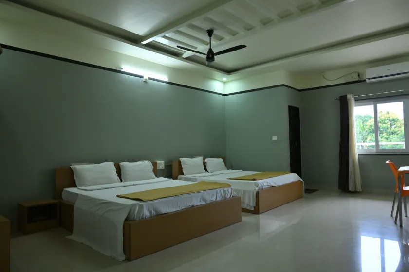 Reshma Lodge - Image 1