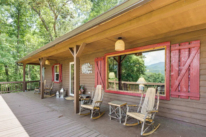 Screened Porch, Deck + Mtn Views: Andrews Retreat! - Image 1