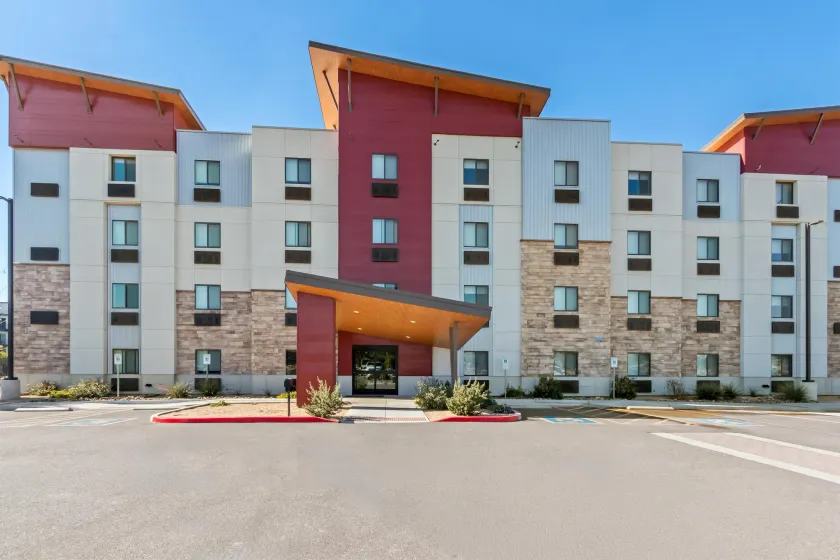 Sonesta Simply Suites Avondale - Image 1
