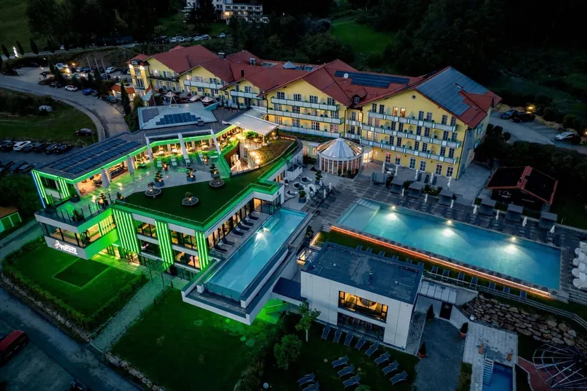 Angerhof Sport- u. Wellnesshotel - Image 1