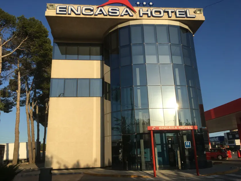 Encasa Hotel Almansa - Image 1