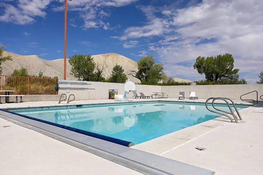 Cathedral Valley Inn - Image 1