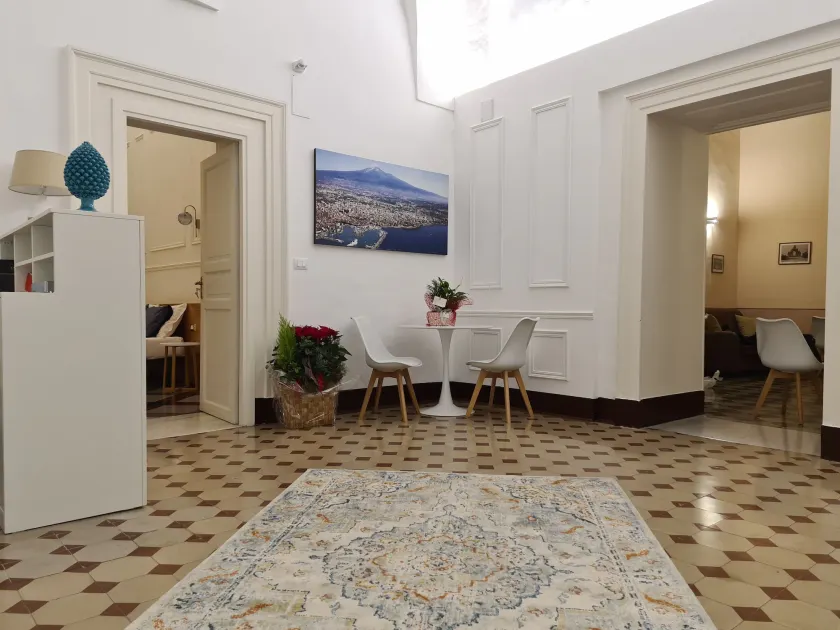 Toscano Palace Luxury Rooms Catania - Image 1