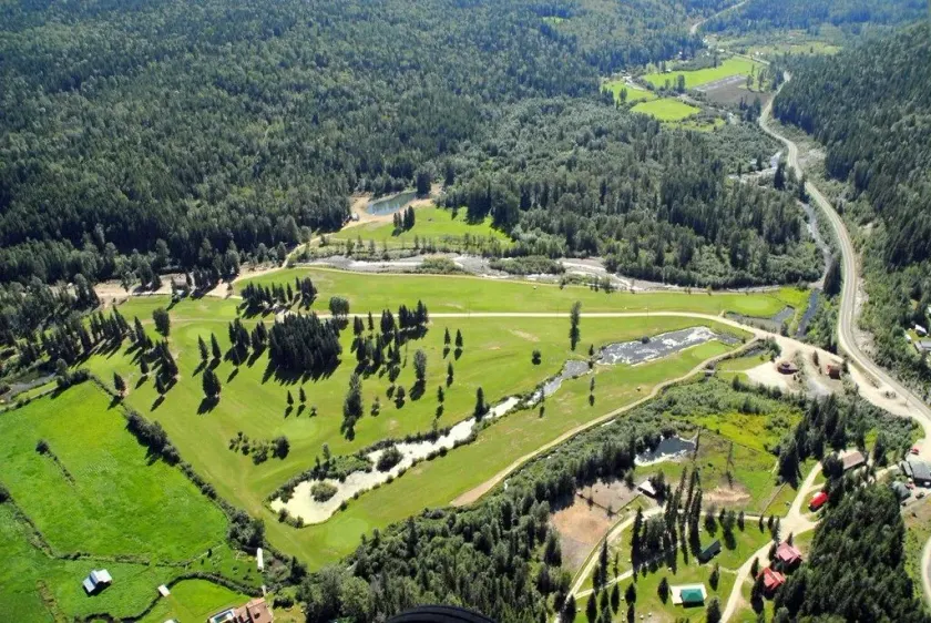 Wells Gray Golf resort and RV park - Image 1