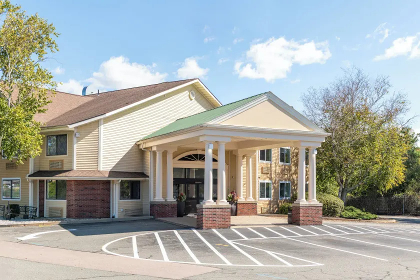 Best Western The Inn at Sharon - Foxboro - Image 1