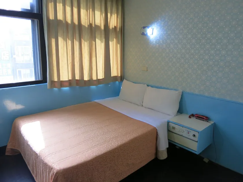 Reui Chung Hotel - Image 1