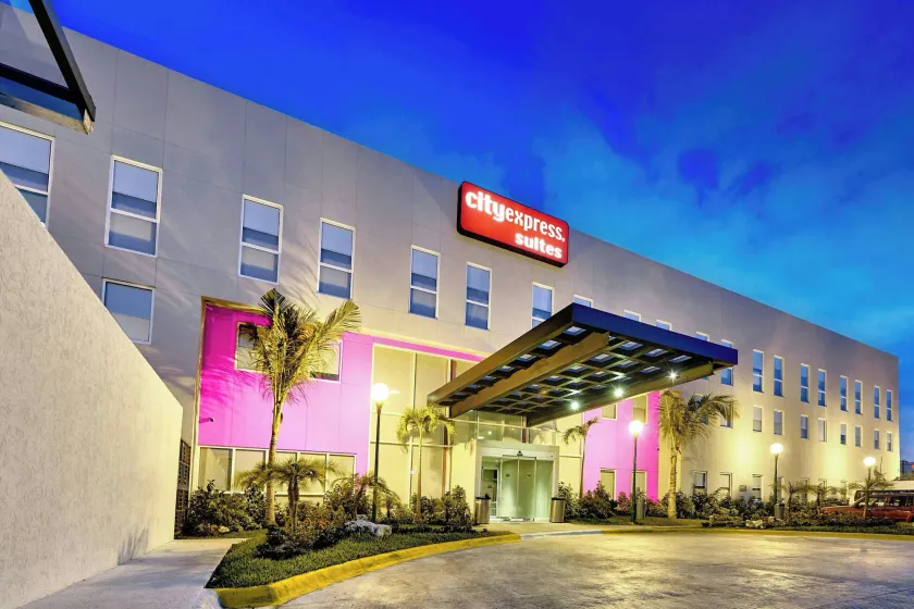 City Express by Marriott Playa del Carmen - Image 1