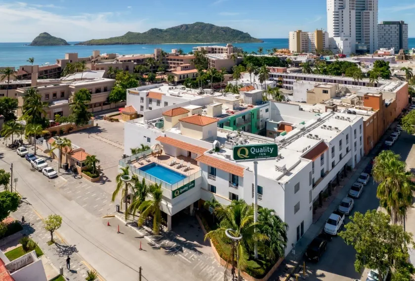 Quality Inn Mazatlan - Image 1