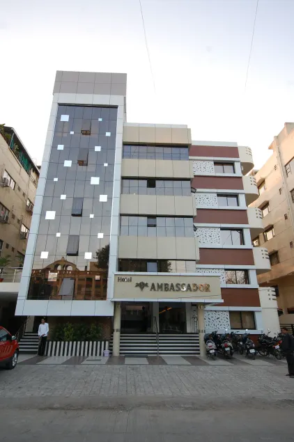 Hotel Ambassador - Image 1