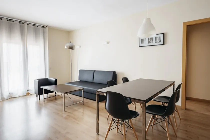 Barcelona Apartment Villarroel - Image 1