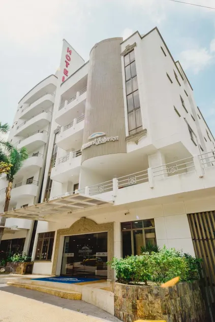Howard Johnson by Wyndham Barranquilla Versalles - Image 1