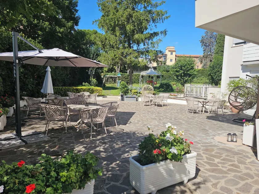 Massimi City Garden Hotel  - Image 1