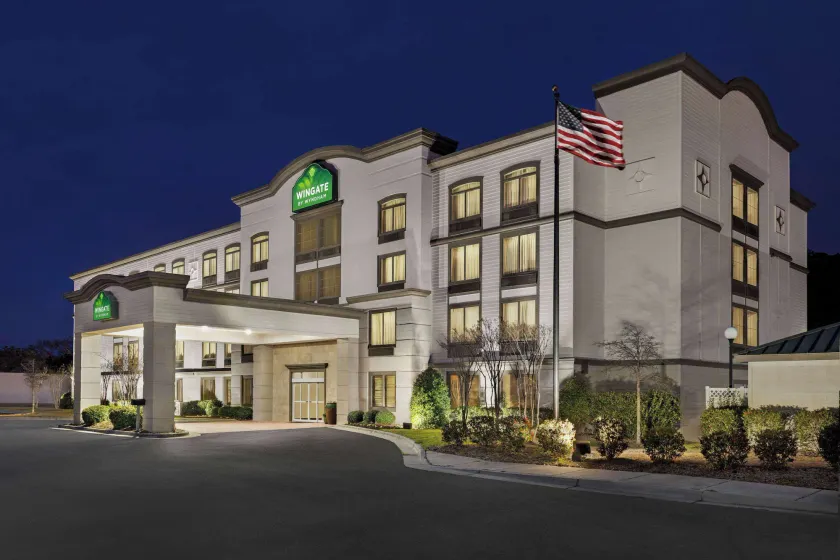 Wingate By Wyndham Southport - Image 1