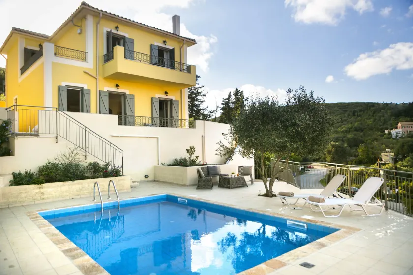 Villa Isalos - Image 1