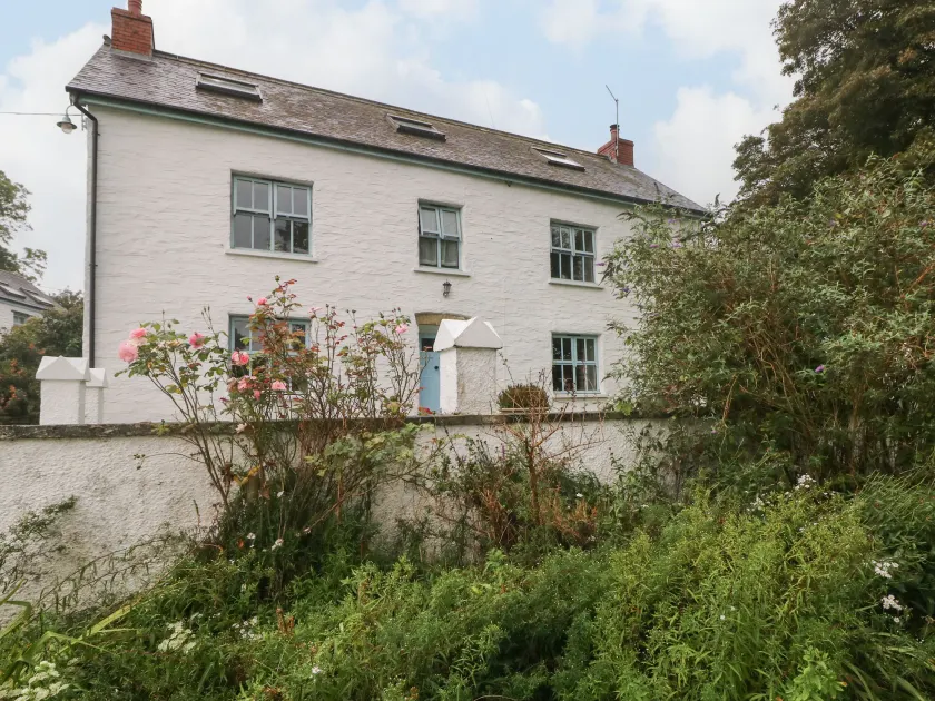 Ty Llwyd - Image 1