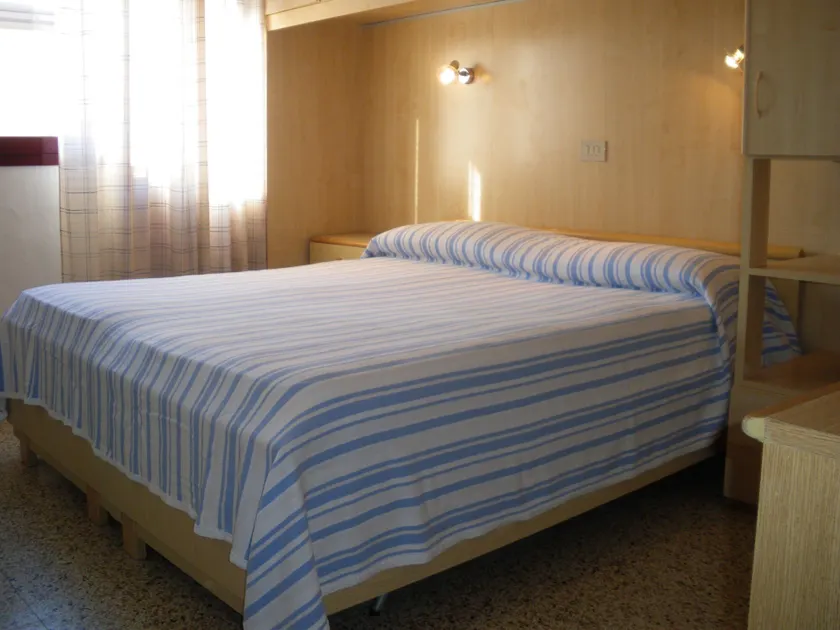 Hotel Villa Dina - Image 1