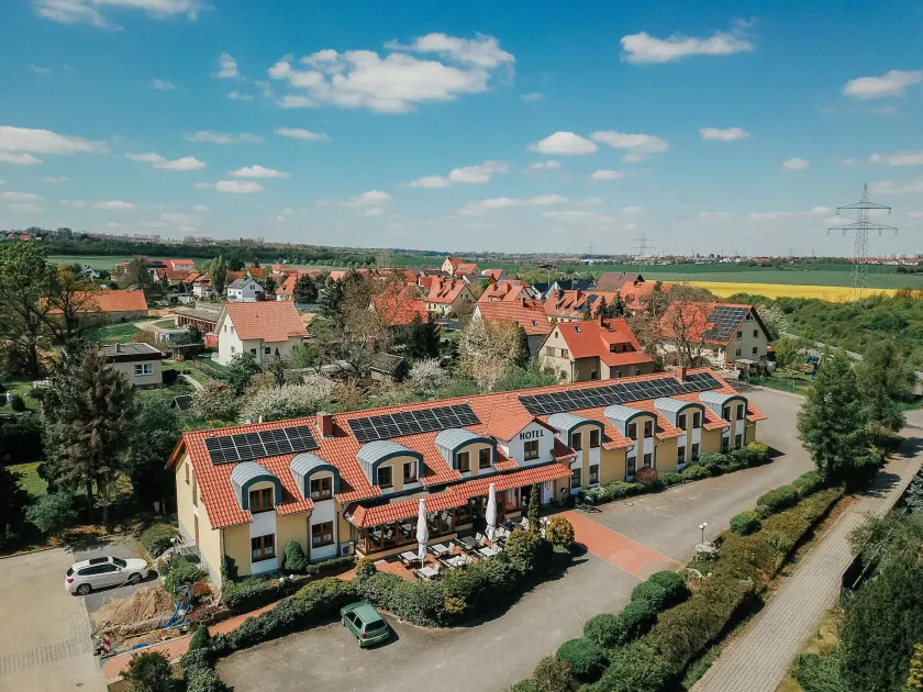 Landhotel Dresden - Image 1