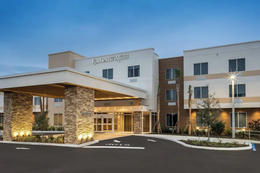 Fairfield Inn & Suites Vero Beach - Image 1