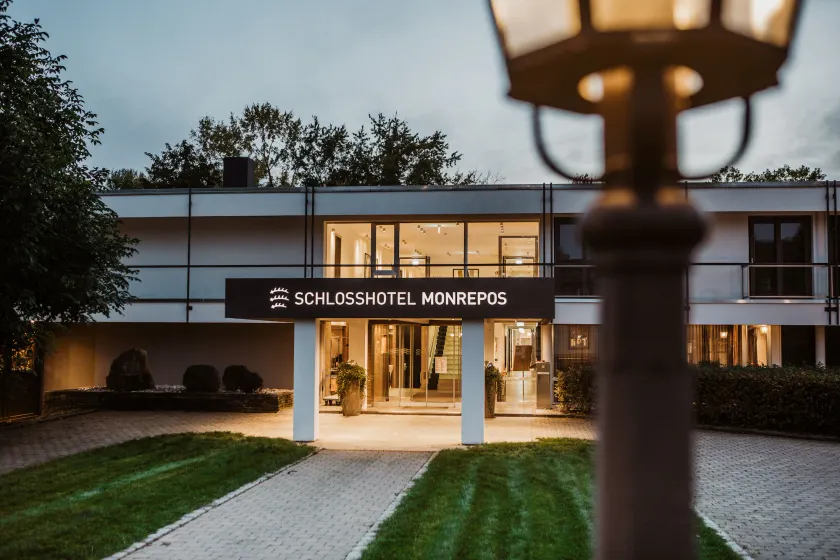 Schlosshotel Monrepos - Image 1