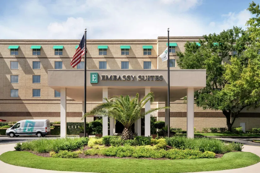 Embassy Suites by Hilton Brunswick - Image 1