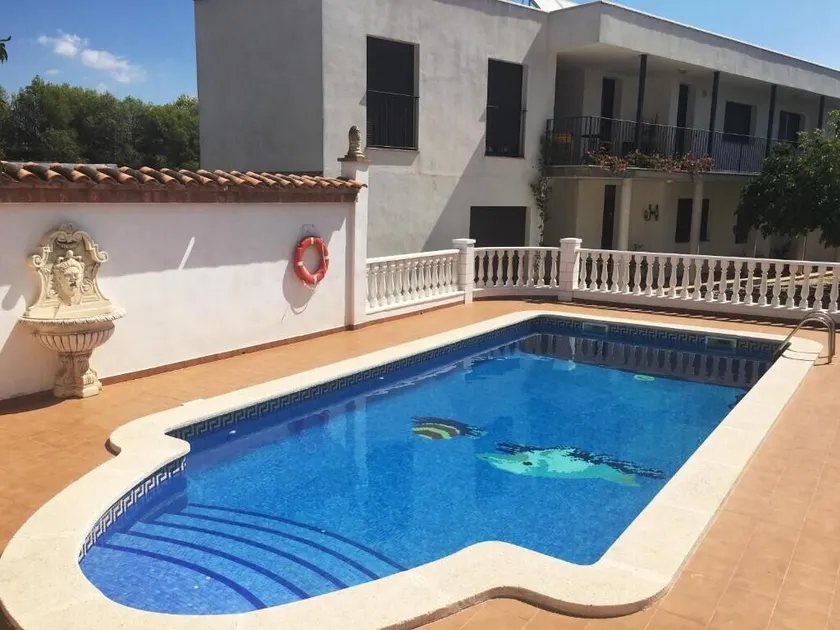 Hotel Bon Lloc - Image 1