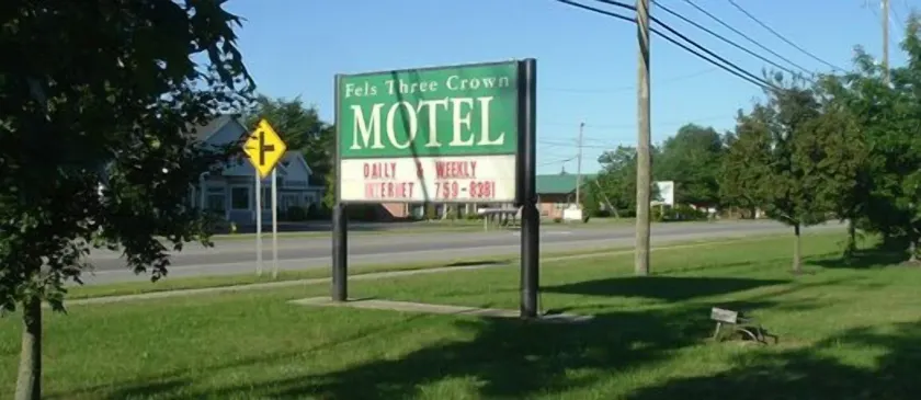 Fels Three Crown Motel - Image 1