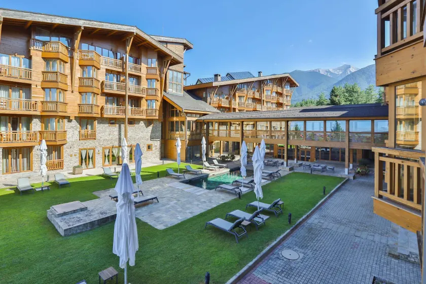 Pirin Golf & Country Club Apartment Complex - Image 1