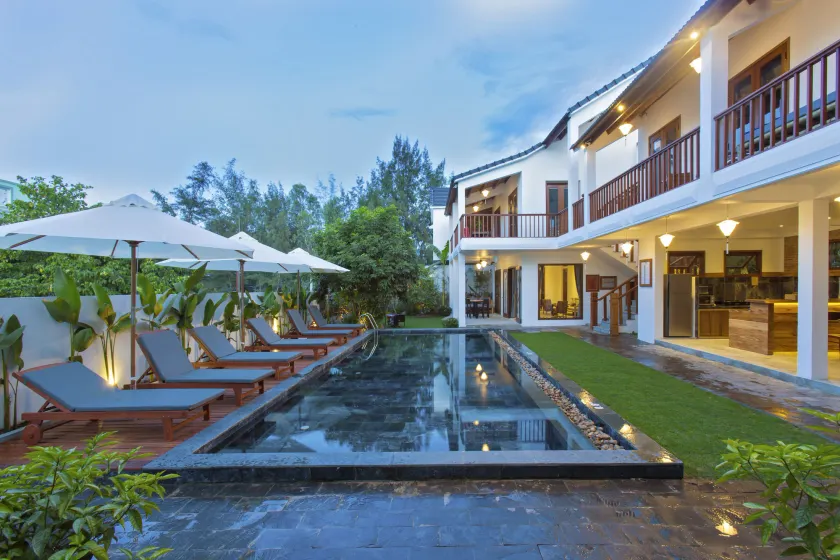 Vina Beach Pool Villas - Image 1