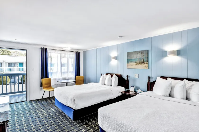 Ocean Breeze Motel - Image 1