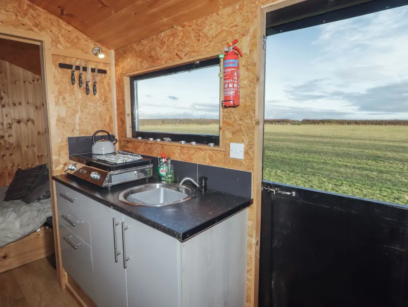 Rhosgranog Shepherds Hut - Image 1