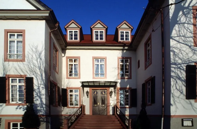Herrenhaus von Löw - Image 1