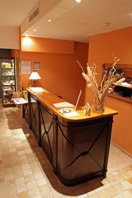 Hotel Restaurant Le Gardon - Pont du Gard - Indgang