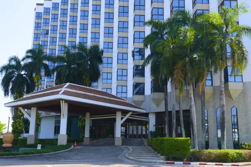 Napalai Hotel - Image 1
