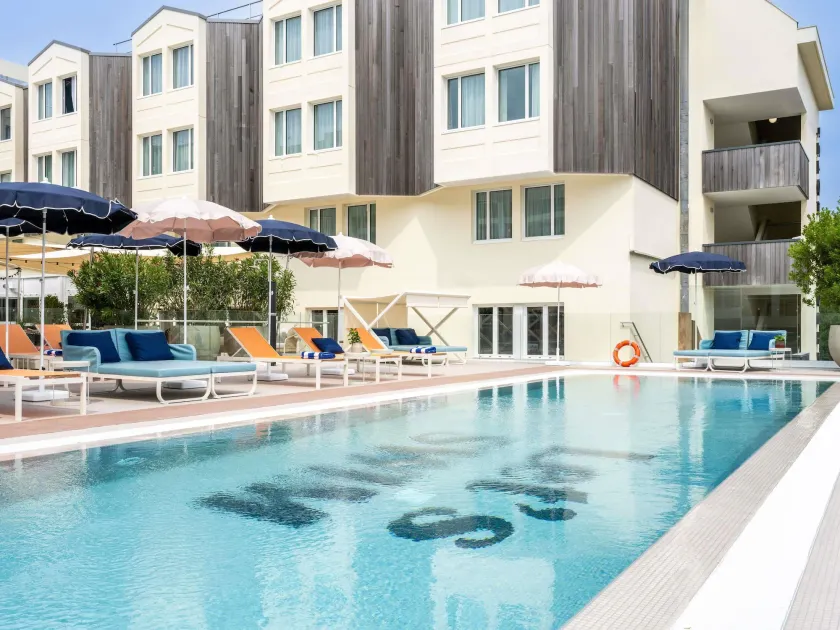 Mercure La Rochelle Vieux Port - Image 1