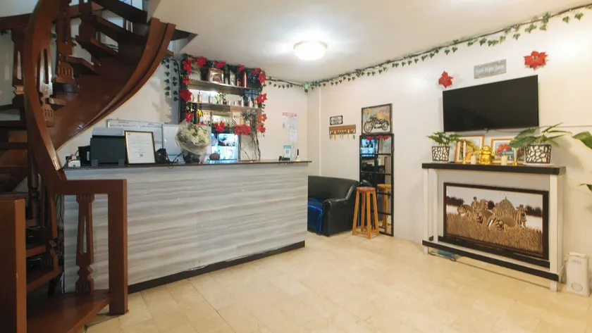 Nearest Hostel Pasay City by RedDoorz - Lobby