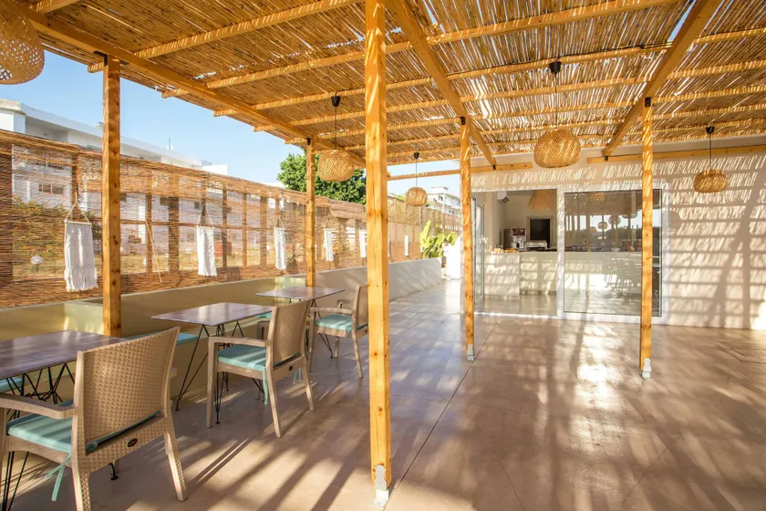 Atma Beach Rooms & Suites - Image 1