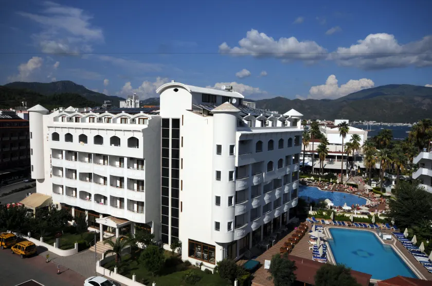 My Dream Hotel - Image 1