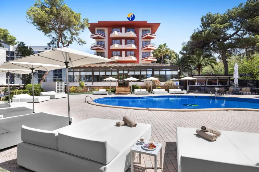Hotel Pabisa Chico - Image 1
